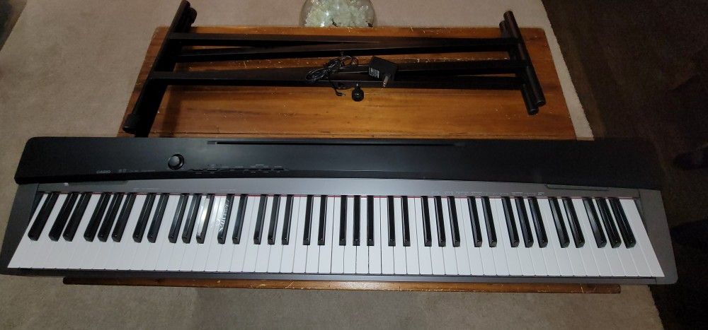 Privia Casio PX-130