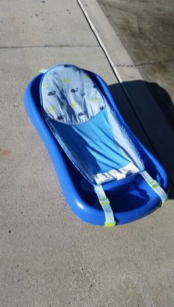 Baby bath tub