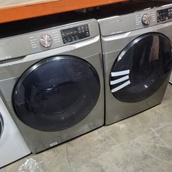 New 2021 Samsung Front Load Washer And Stackable Gas Dryer Set 
