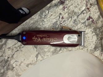 Hair clippers