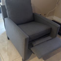 Recliner - Pottery Barn Tyler Edition 