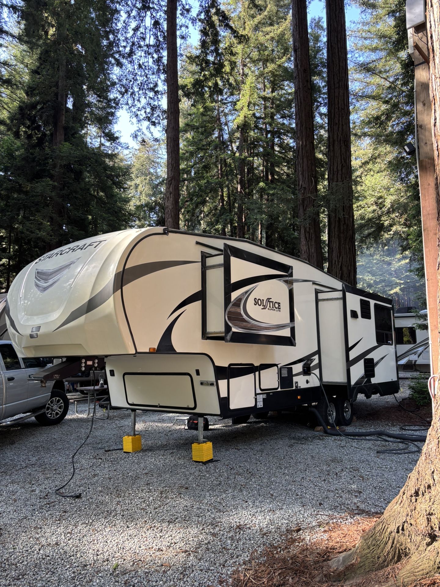 2018 StarCraft Solstice 27rhl 5th Wheel