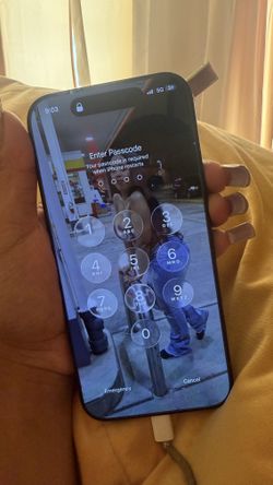 titanium black iphone 16 pro max