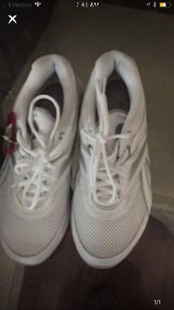 Reebok sneakers ladies size 7