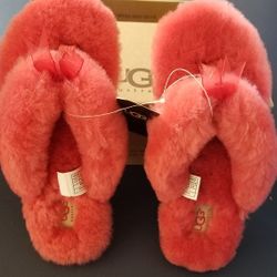 UGG Flip Flops