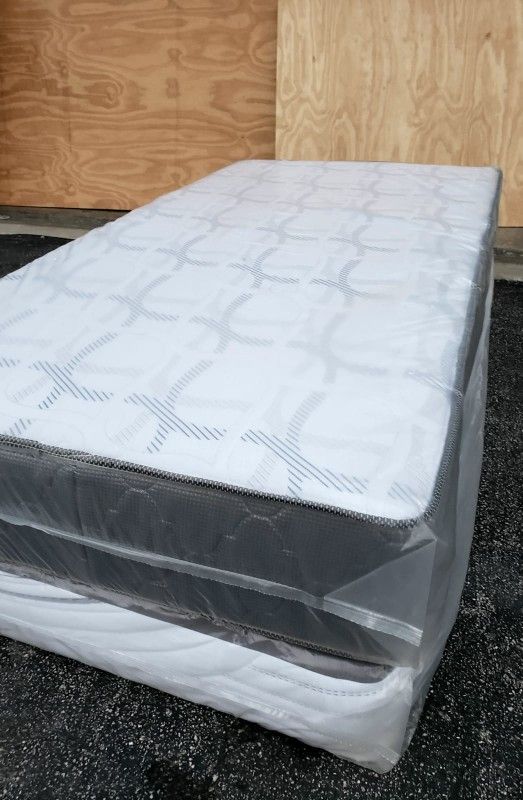 NEW TWIN MATTRESS AND BOX SPRING 2PC, bed frame not included on price