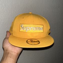 Supreme Box Logo Mesh Back New Era (used)