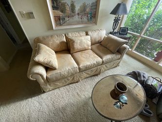 Free Couch