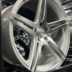 20” Staggered Wheels