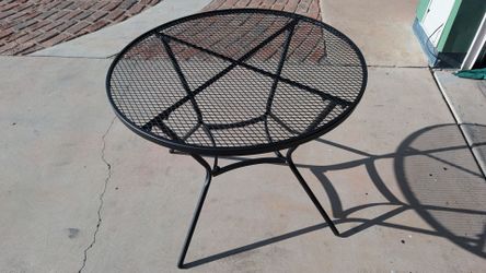 Brand New‼️ 35" Round Wrought Iron Patio Table - Black