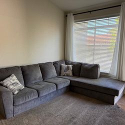 Couches/Sofa/Sectional