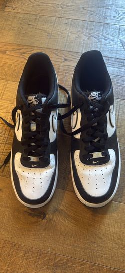 Men’s black and white Air Force ones