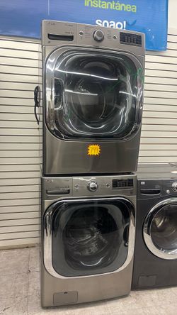 LG front lood washer and dryer set in excellent condition