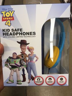 NWT kids toy story headphone