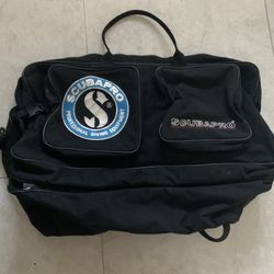 ScubaPro Travel Bag w/backpack Straps  Large