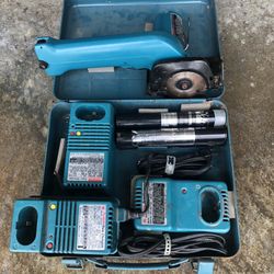 Makita 3-3/8 Saw 9.6v