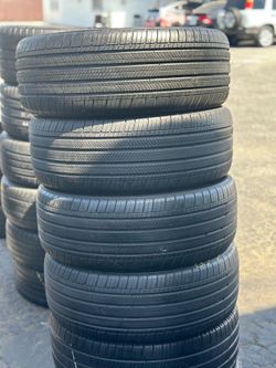 SET OF TIRE 235 45 18 MICHELIN 85% LIFE