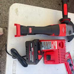 Milwuakee 6in Grinder 