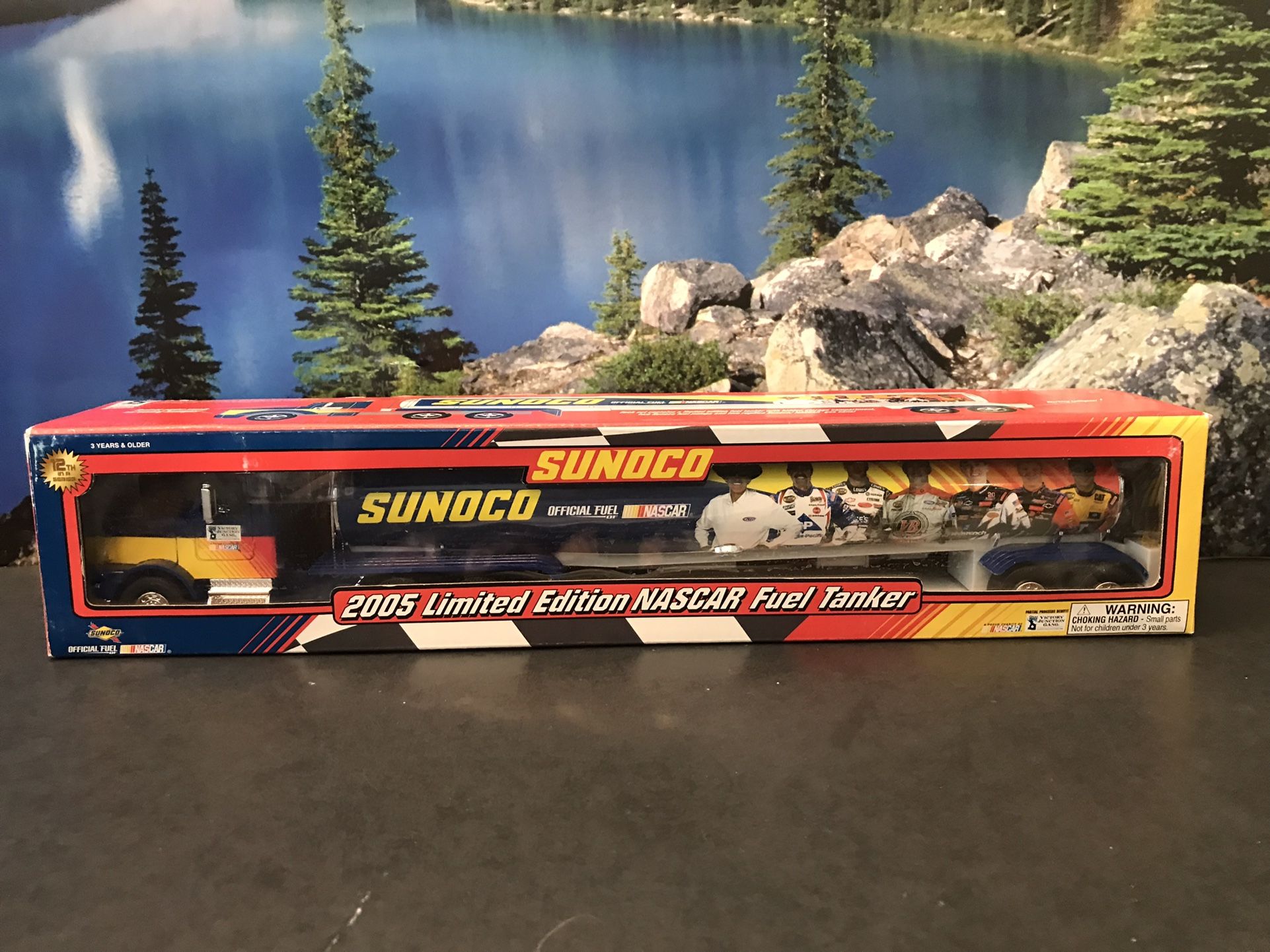 2005 Sunoco Limited Edition NASCAR Fuel Tanker. Includes 2 Fuel Pumps, 2 Gas Cans. New Unopened.