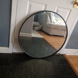 Round Mirror