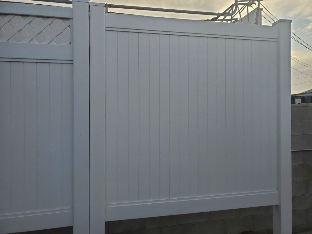 Vinyl Fence & Gate