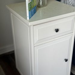 2 White Night Stands/End Tables