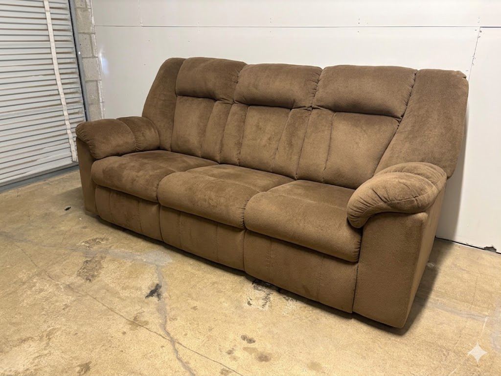 Brown Pullout Couch/ Sofa - FREE DELIVERY - Ashley Furniture