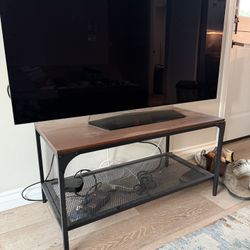 Small Tv / Coffee Table 