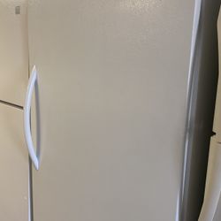 Freezer Frigidaire 