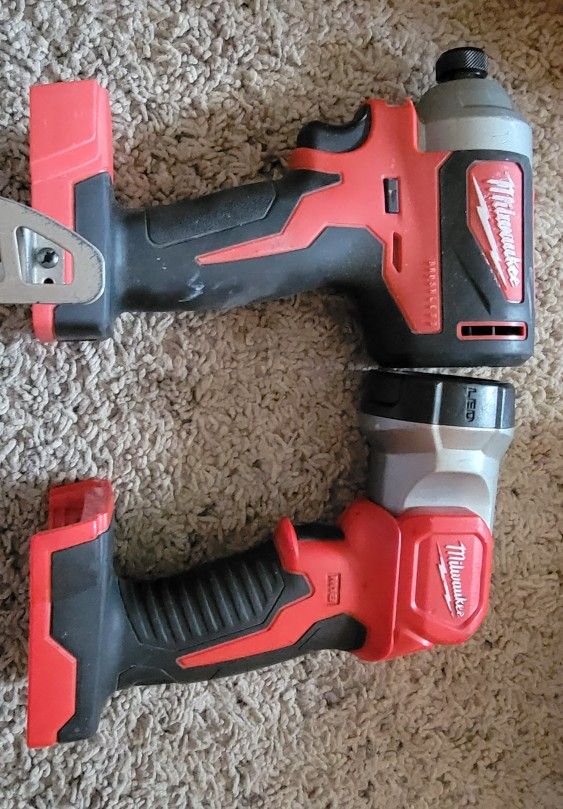 Milwaukee Impact Light