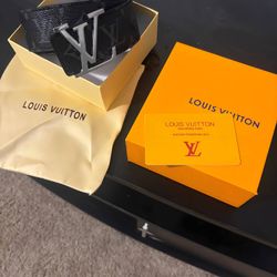 Lv Belt