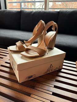 Tan Heels Size 8.5 Women’s