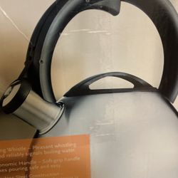 Cuisinart Kettle Stainless Steel Like New 