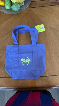 trader joe’s limited edition halloween tote bag