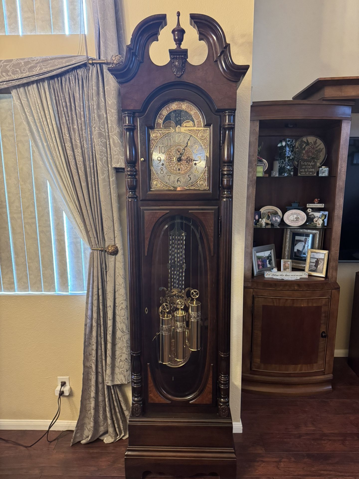 Howard Miller Robinson Clock