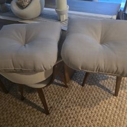 Taupe Indoor/Outdoor Cushions  set of 4