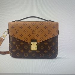 Louis Vuitton Pochette Métis 