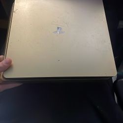 Gold PlayStation 4