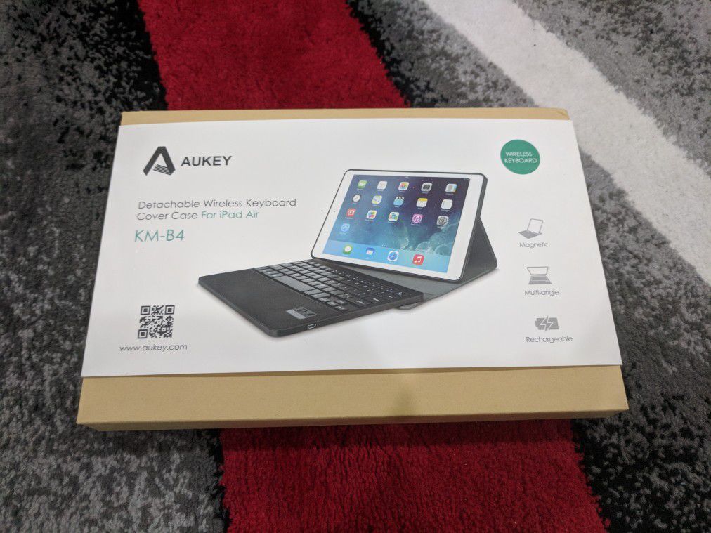 Aukey Bluetooth Keyboard Case for iPad Air