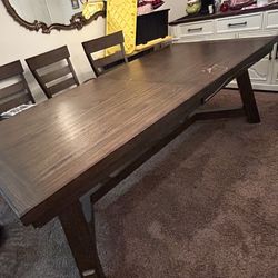 Free Table
