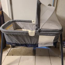 Chicco baby bassinet