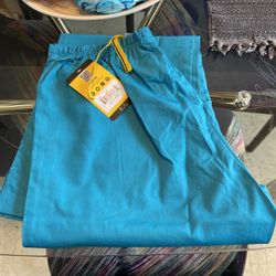 Brand New Wonder Wink Modern Fit Scrubs