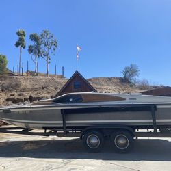 1983 Sleekcraft Ambassador