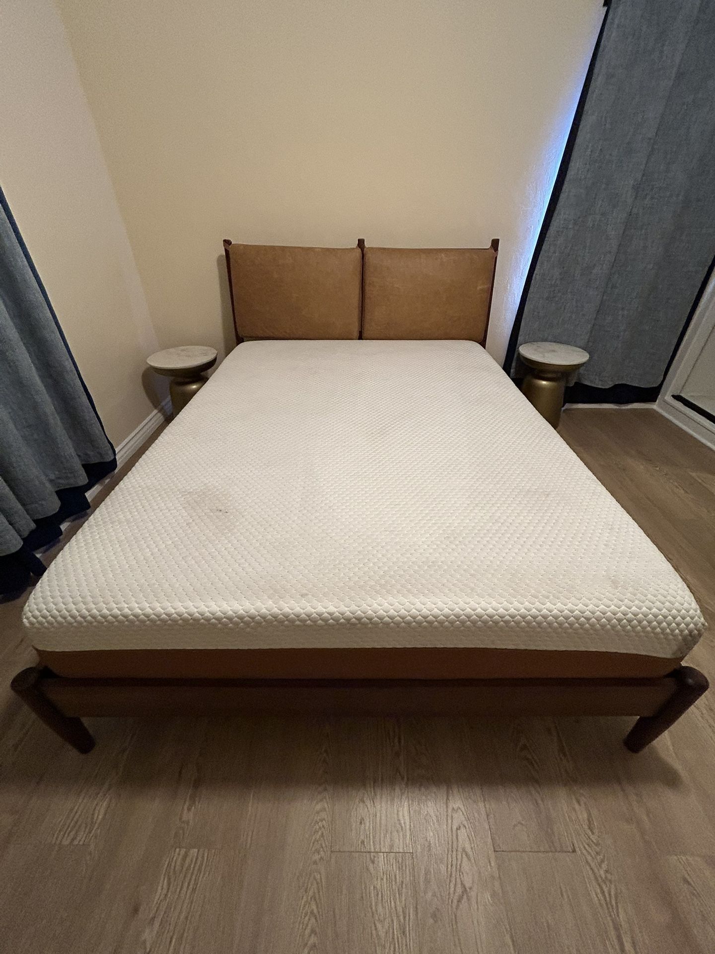 Queen Size Bed Frame & Mattress