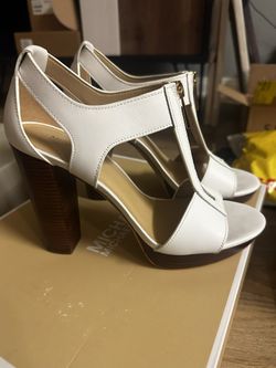 Michael kors 7 White Heels