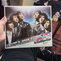 Lollipop F Dreams Move On Radiant Taipei Arena Concert Live DVD Taiwan Boy Band
Plus a photo and large poster.
