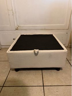 Storage Ottoman Bench with Hidden Storage – Cream Fabric Footrest
