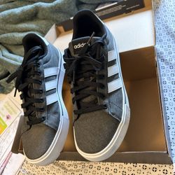 Adidas Me. Shoes Size 8 