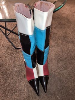 Women’s size 8 Boots