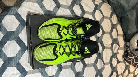Adidas D Rose 11 signal green